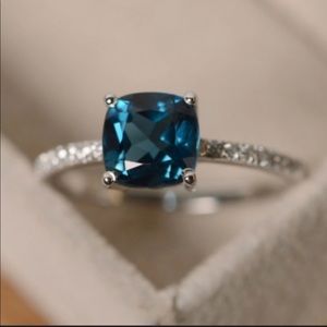 STERLING PEACOCK BLUE CUSHION STONE RING 6 1/2